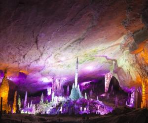 Пещера Хуанлун